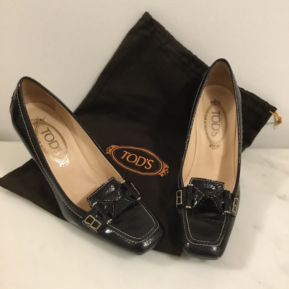 Like new TOD'S black patent leather loafer heels